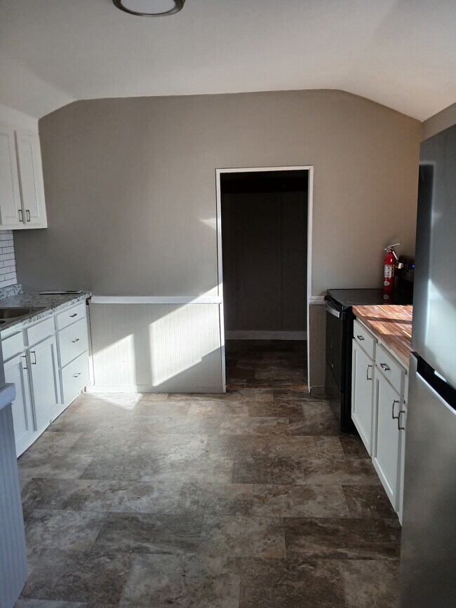 Photo - 612 W Laurel St