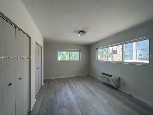 Photo - 1525 Michigan Ave Unidad 1