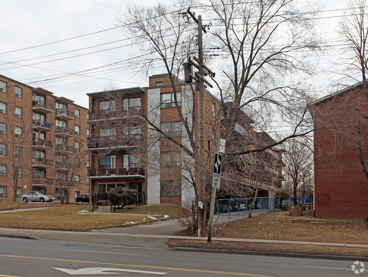 Photo - 815 Kennedy Rd