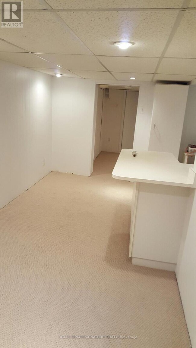 Photo - 27 Hillsboro Ave