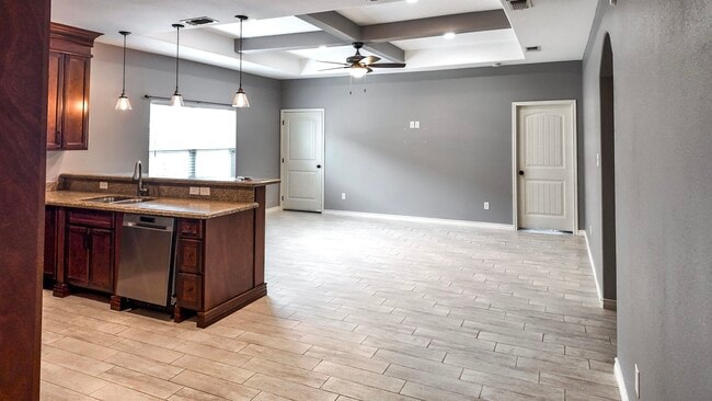 1012 Tesoro Park