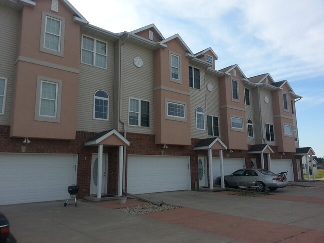 Photo - 307 Douglas Dr