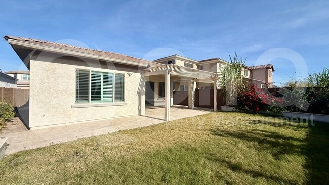 Building Photo - 3507 E Robin Ln