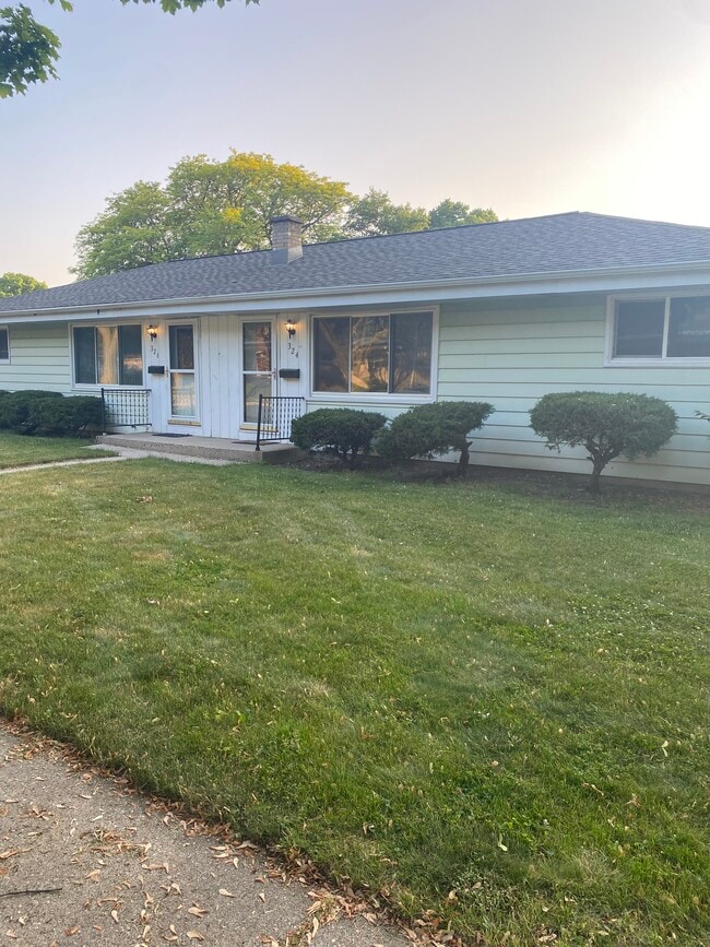 Building Photo - 326 Born Pl Unit 326