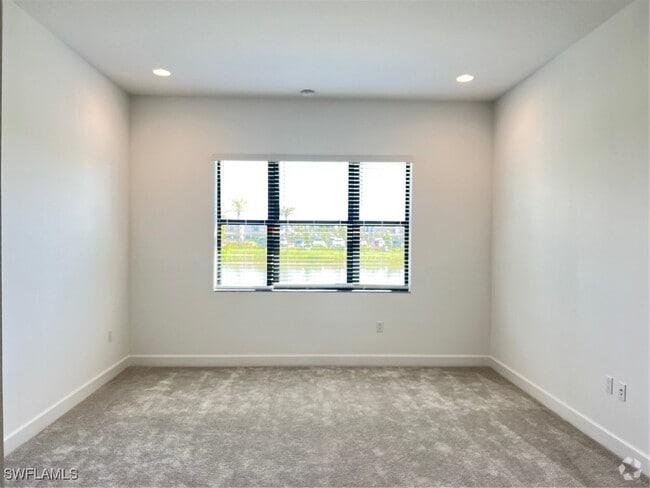 Building Photo - 12774 Woodbury Dr Rental