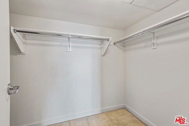 Photo - 13700 Marina Pointe Dr Unidad 1604