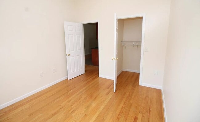 Photo - 215 Woodward St Unit 8