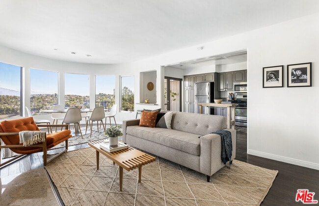 Photo - 1850 San Jacinto St