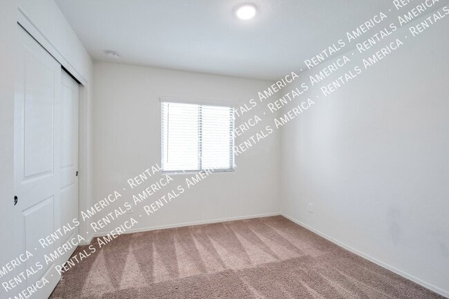 Photo - 1560 E Demain Dr