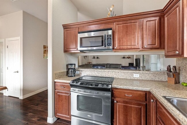 Photo - 15508 Checotah Dr