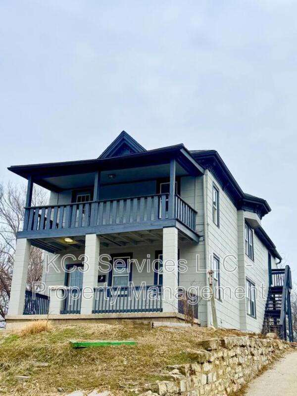 Building Photo - 129 Brooklyn Ave