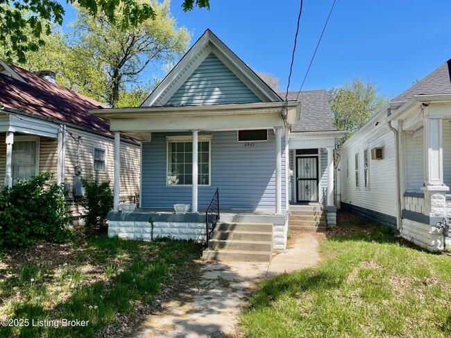 Building Photo - 2921 Dumesnil St Rental