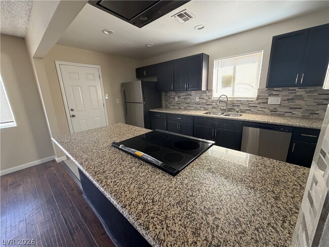 Building Photo - 5309 Gipsy Ave