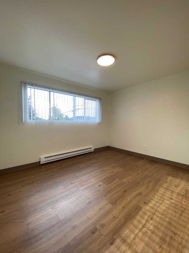 Photo - VALHALLA APTS