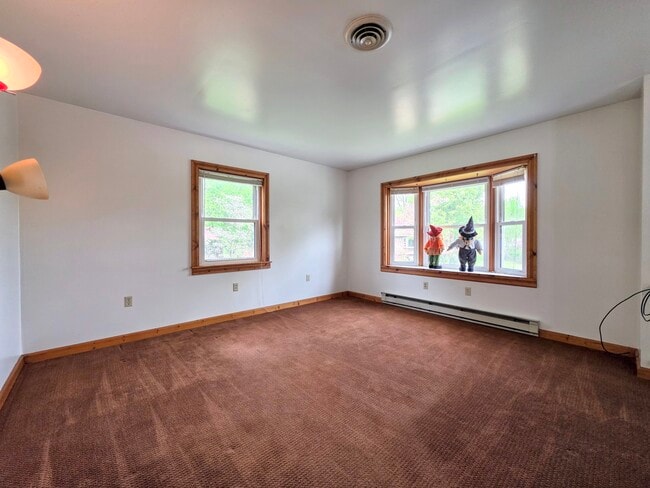 Photo - 909 Hannah Dr