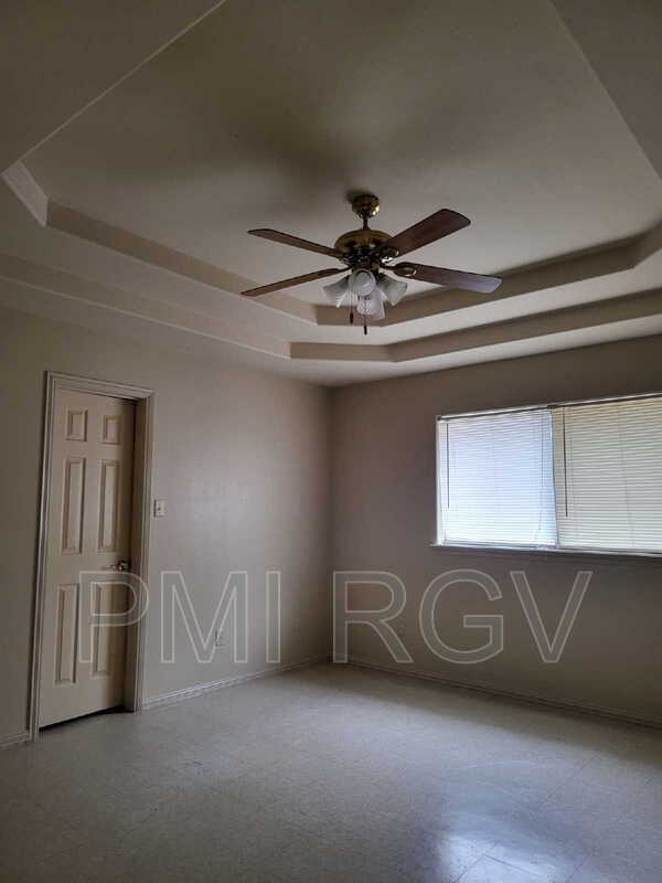 Photo - 709 Robin Ave Unidad 1