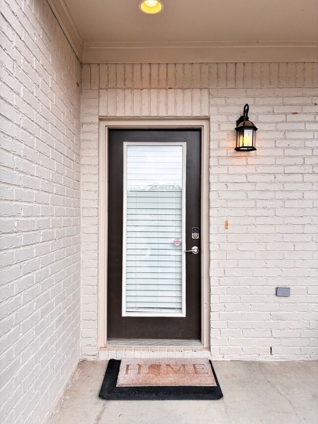 Photo - 4 bed 4.5 bath unit in West End neighborhood!