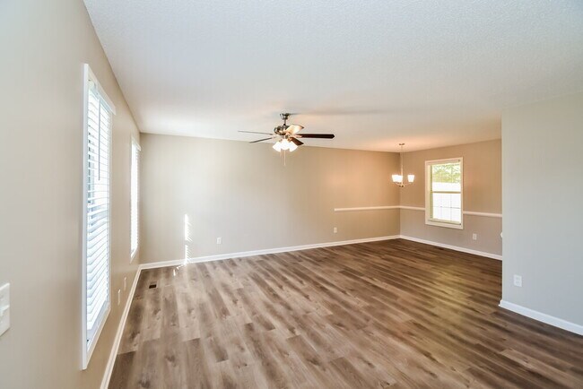 Photo - 412 Ivy Crest Dr