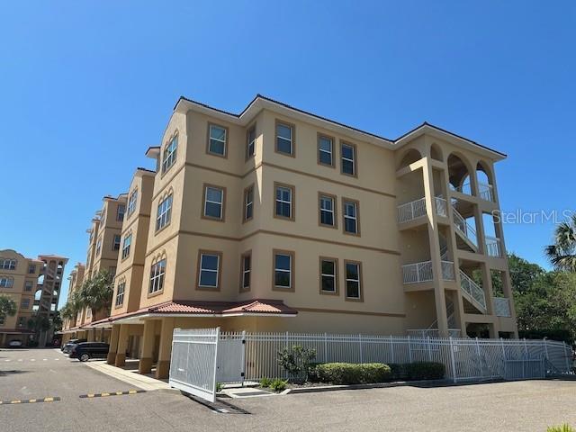 Photo - 606 Wells Ct Unidad 302