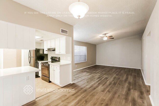 Photo - 1981 N Iowa St