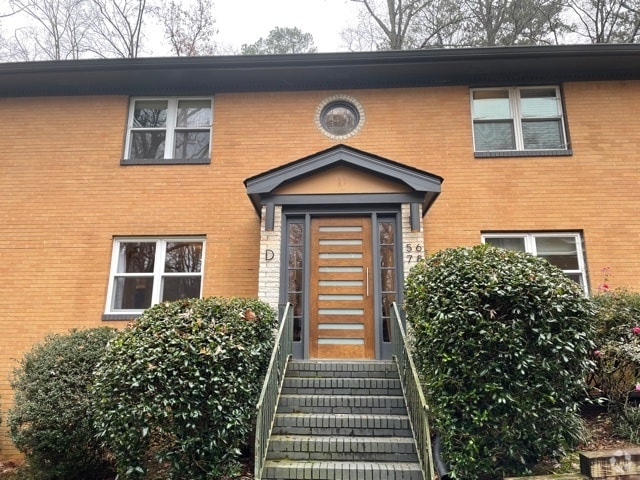 front entrance - 1010 Scott Blvd Unit D5 Rental