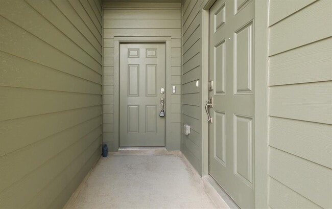 Photo - 10713 Steinbeck Dr