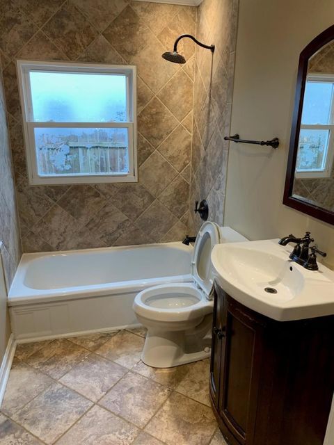 Photo - 937 Meadow Ln