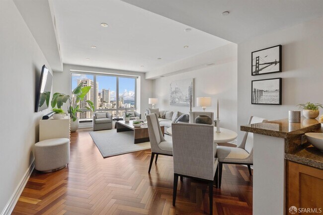 Photo - 765 Market St