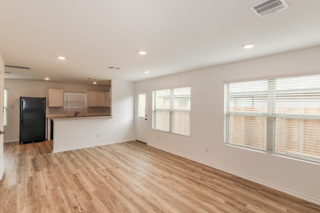 Photo - 11106 N Lake Mist Ln