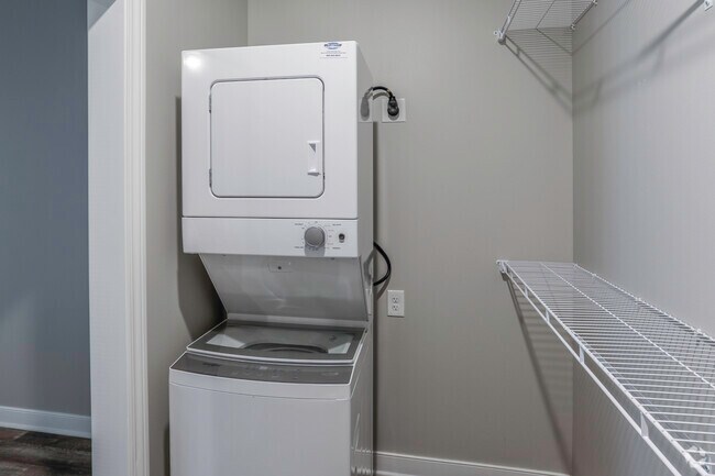 Studio - 534 SF - The Boulevard