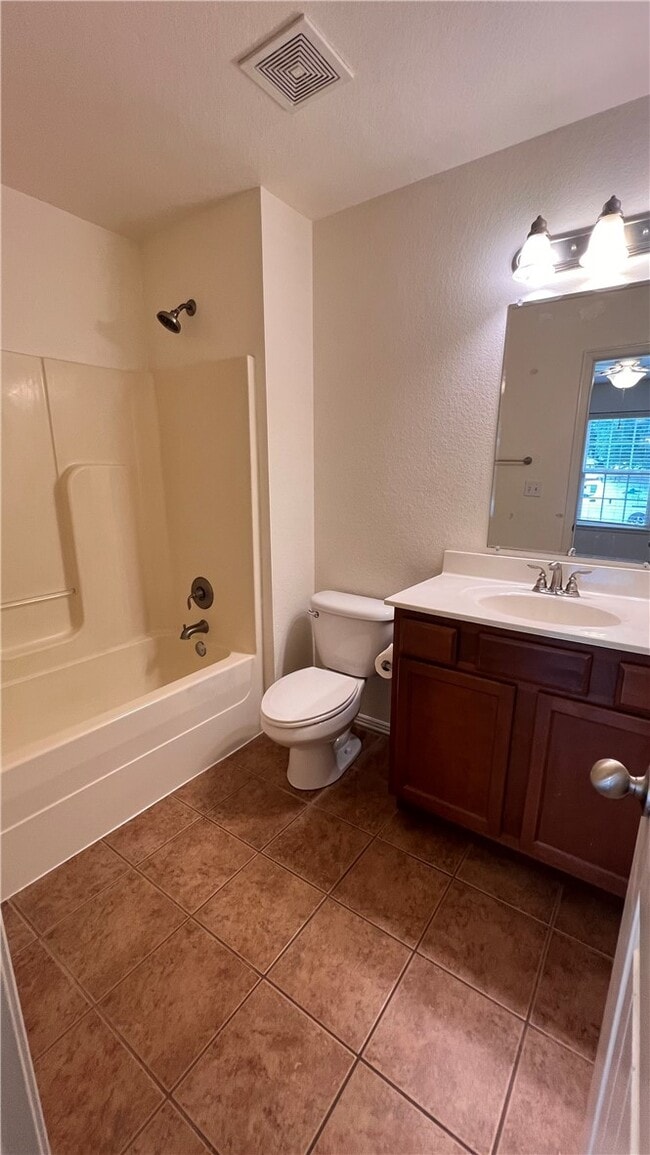 Photo - 4419 W Pecan St