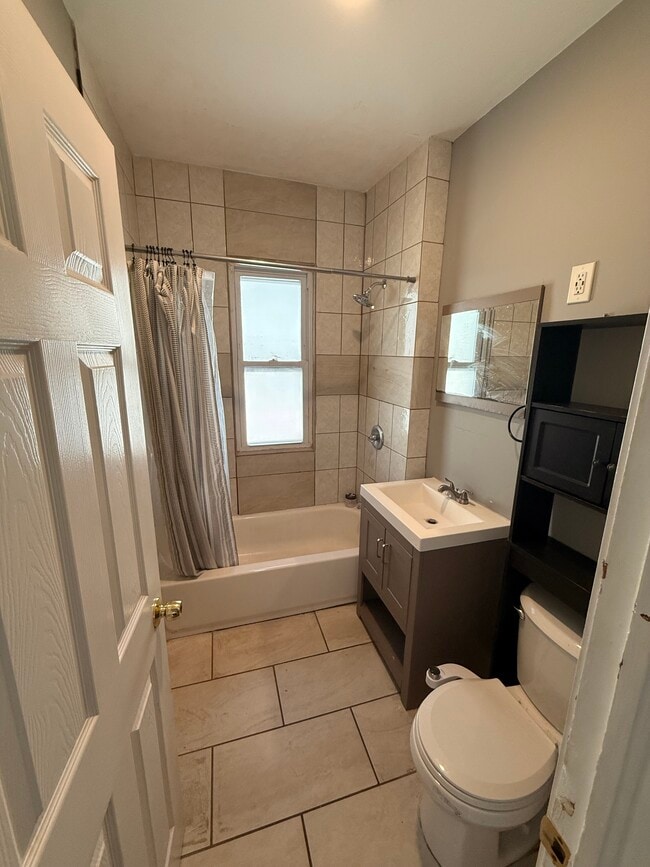 Photo - 151 Fairview St Unit 2nd Floor
