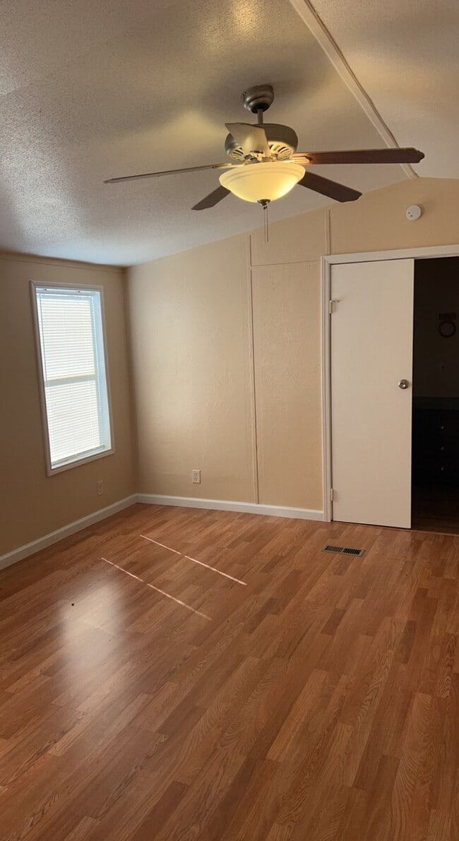 Photo - 134 Cleveland MHP