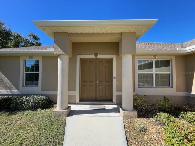 Building Photo - 497 MacArthur Dr