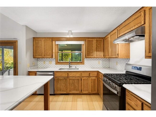 Photo - 15625 46th Ave N