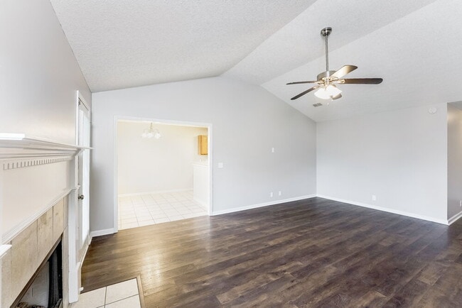 Photo - 1547 St Andrews Dr