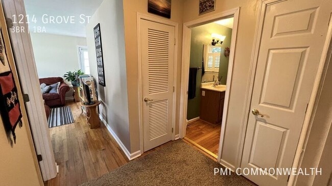 Photo - 1214 Grove St