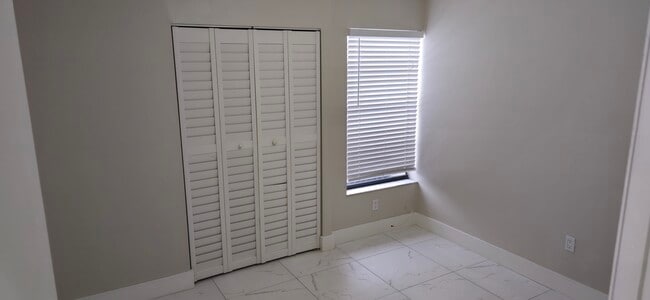 Photo - 12193 SW 10th St