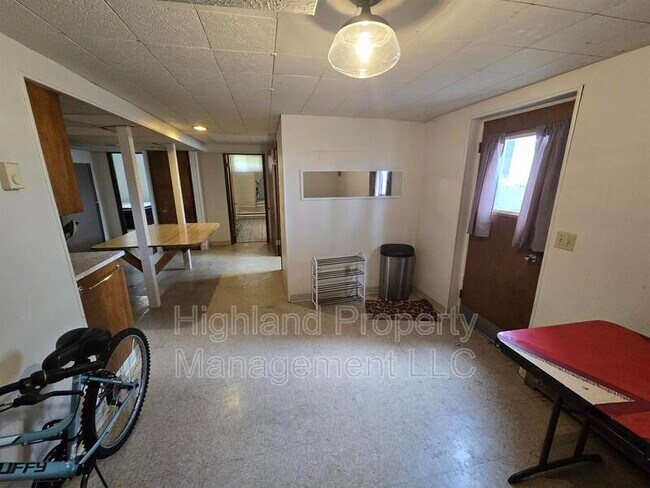 Photo - 520 NE Maple St Unit #C