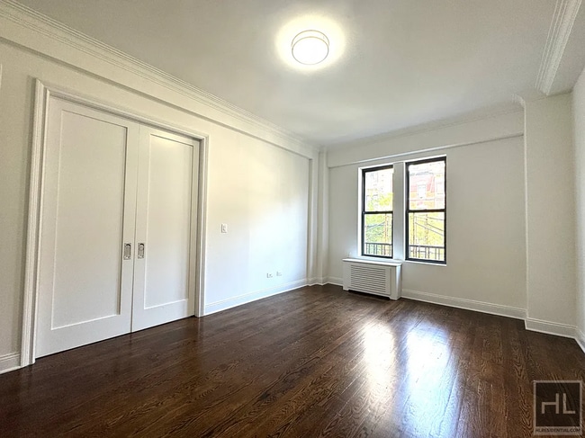 Building Photo - WEST 72 STREET