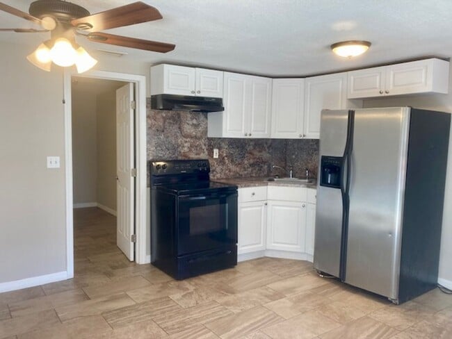 Photo - 1 bedroom, 1 bath apartment