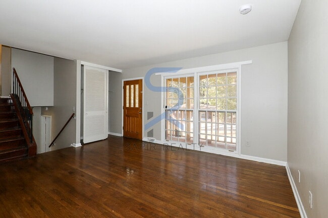 Photo - Move in before November 30th and get $100 ...