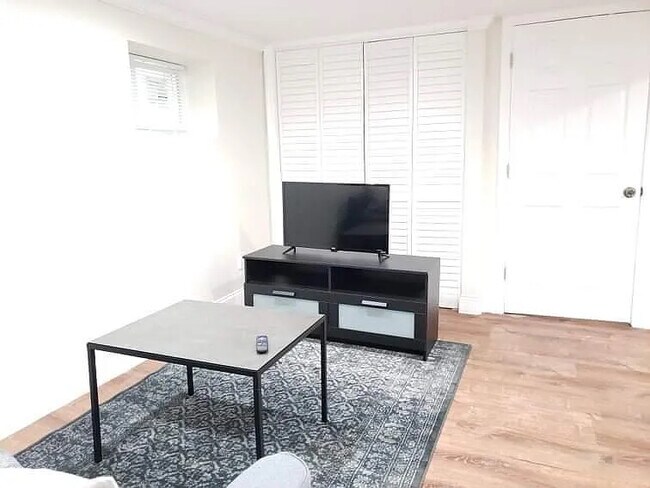 Photo - 332 Stegman Pkwy