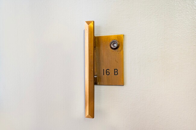 Photo - 1325 N State Pkwy Unit 16B