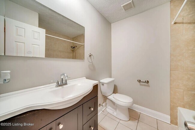 Photo - 6312 Six Mile Ln