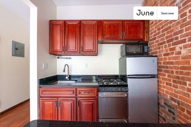 Photo - 349 W 46th Unit 2S