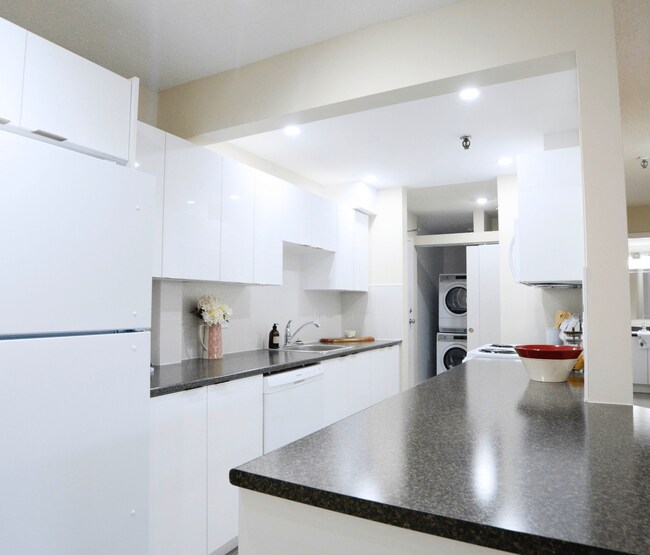 Photo - Quinpool Court