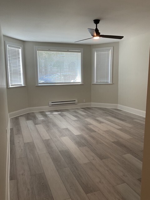 Living Room - 2858 W Shakespeare Ave Unit GW