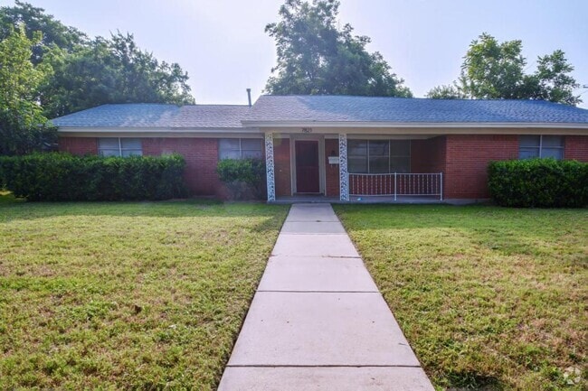 Building Photo - 7821 Natalie Dr Rental