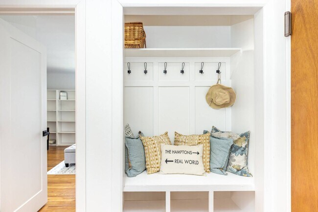 Photo - 26 Layton Ave